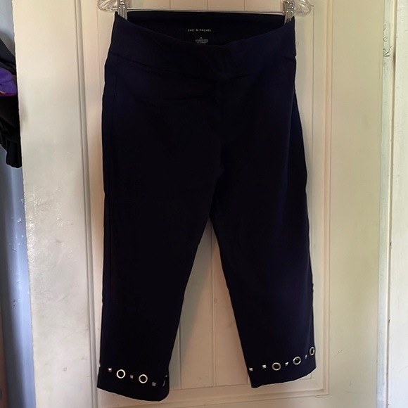 Comfortable fit Zac & Rachael Capris - Picture 1 of 4